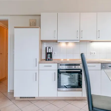 Apartment Perfekt Fuer Familien - Grosse Mit Balkon In Sellin (Rugen)